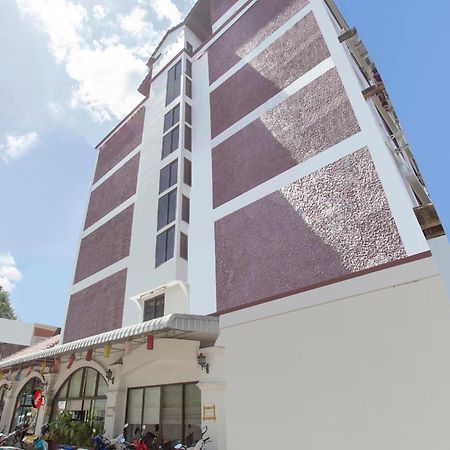 Super Oyo 1096 Winner Inn Hotel Chiang Mai Exterior foto