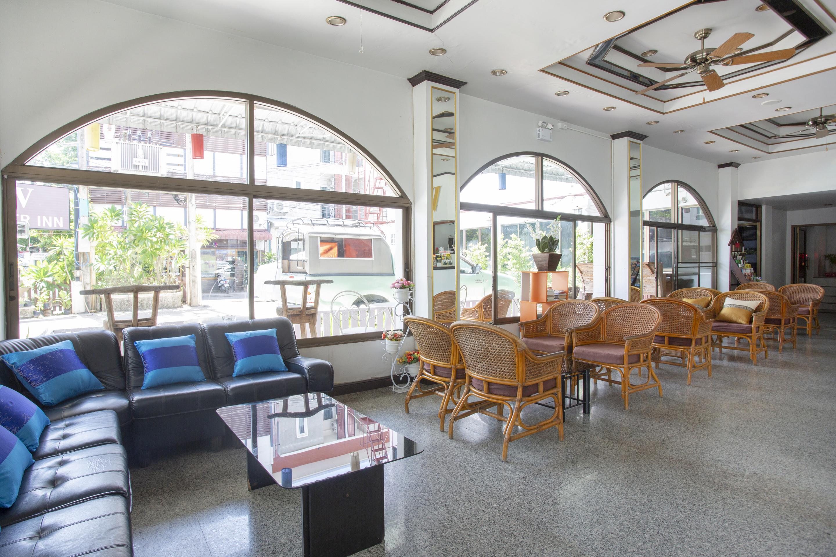 Super Oyo 1096 Winner Inn Hotel Chiang Mai Exterior foto